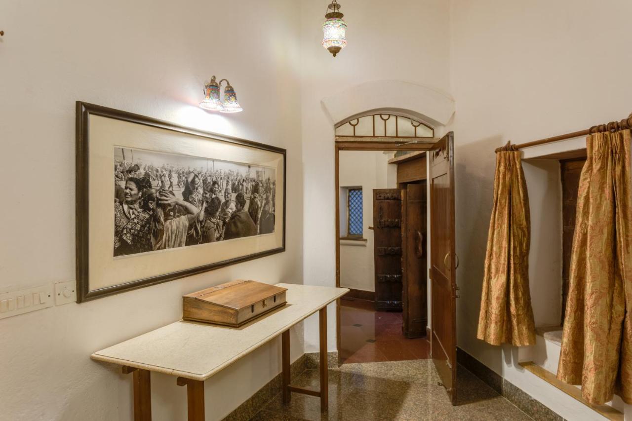 Hostie Chinar Haveli - Heritage Home With Pool, Gurgaon Exterior photo