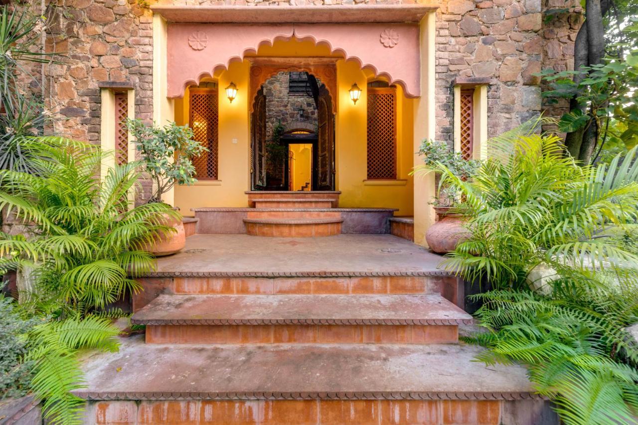 Hostie Chinar Haveli - Heritage Home With Pool, Gurgaon Exterior photo