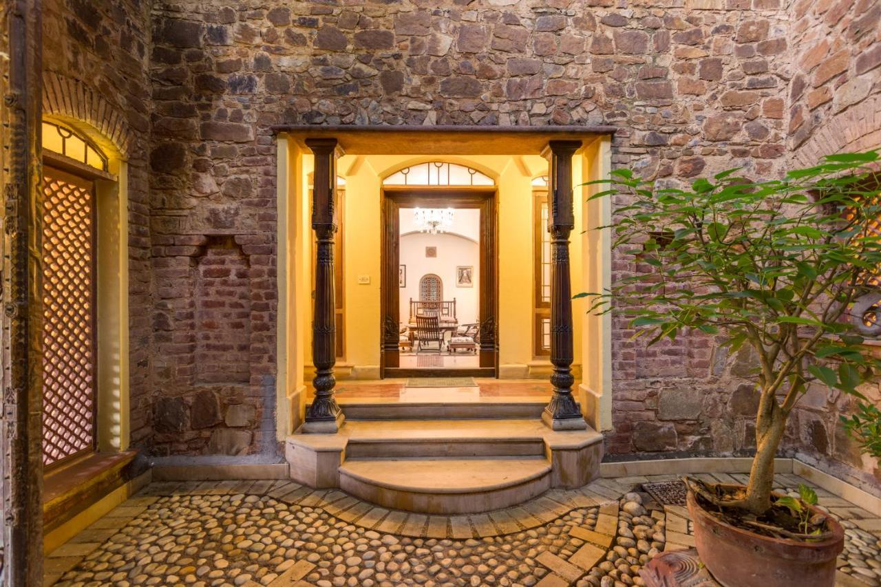 Hostie Chinar Haveli - Heritage Home With Pool, Gurgaon Exterior photo