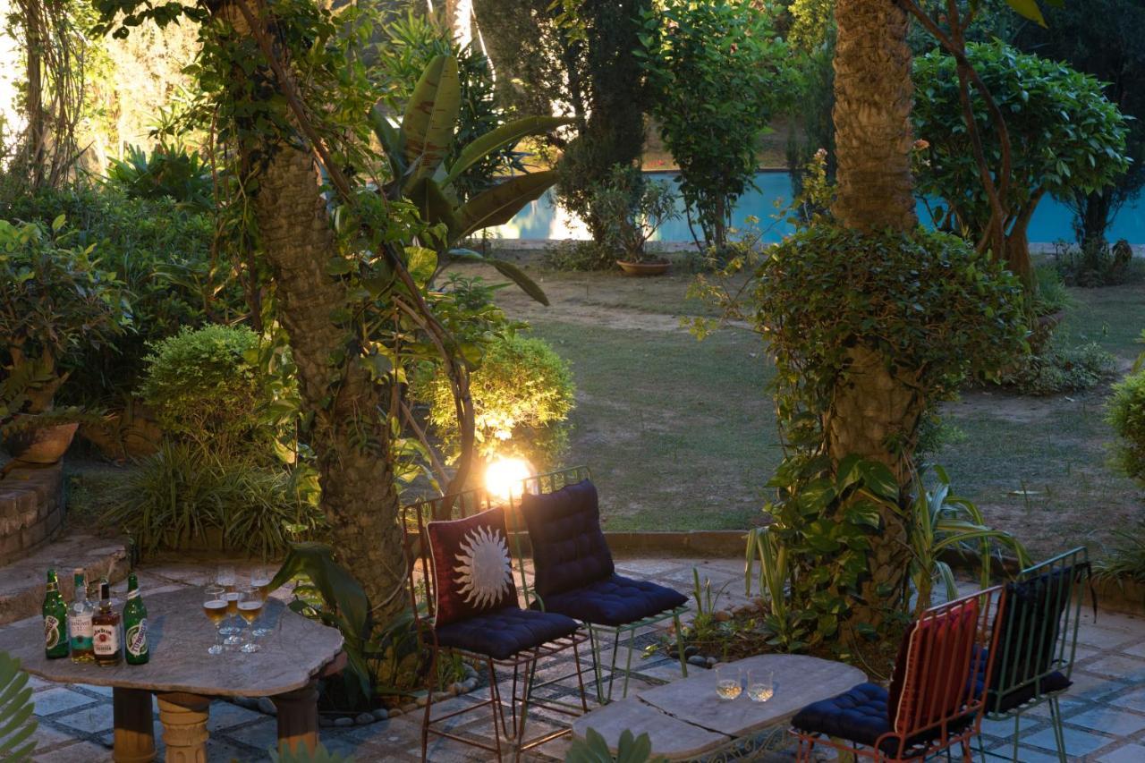 Hostie Chinar Haveli - Heritage Home With Pool, Gurgaon Exterior photo